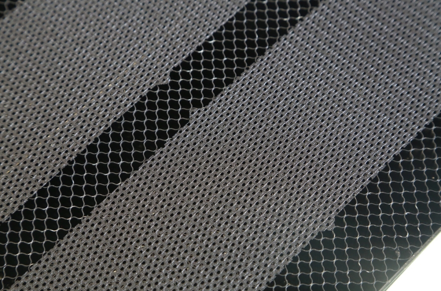 富怡汽車天窗擋風(fēng)網(wǎng)專用激光切割機(jī)