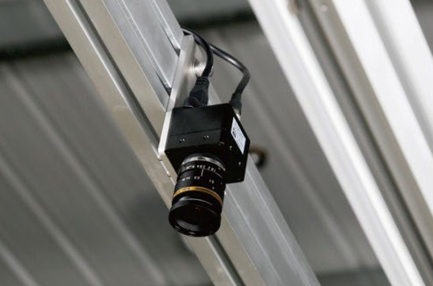 富怡全自動(dòng)超聲波點(diǎn)燙機(jī)