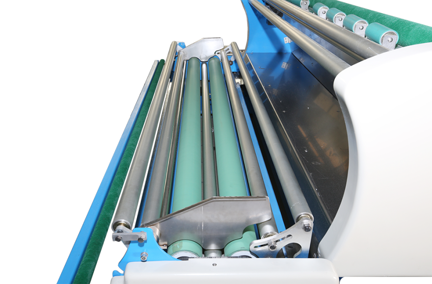 富怡全自動(dòng)針織專用鋪布機(jī)