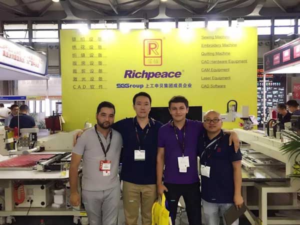 皮革機收獲無數關注