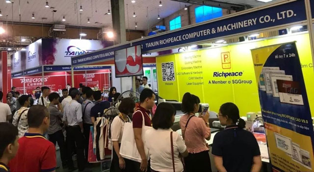 厲害了富怡，中外四展同開 → 高人氣，不容小覷