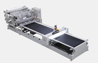 防護服的裁剪、縫制一體機